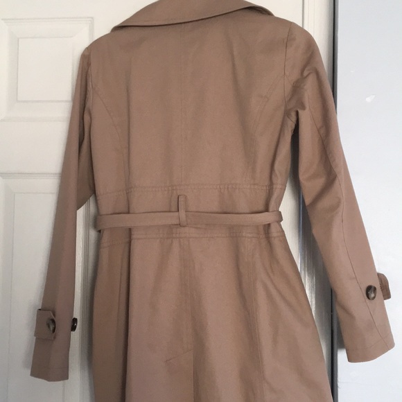 Kenneth Cole trench coat - Picture 5 of 5